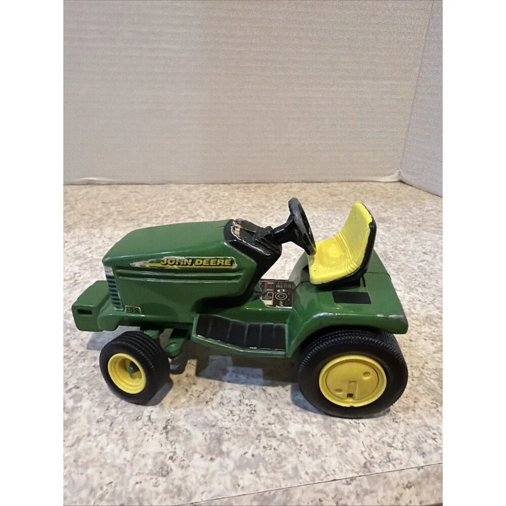 Ertl John Deere 345 Lawn Tractor Diecast 1/16 Scale Loose Vintage